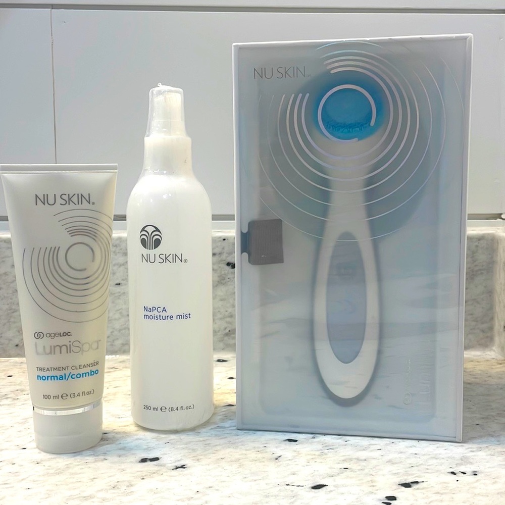 New Lumispa sealed in original wrapping set
